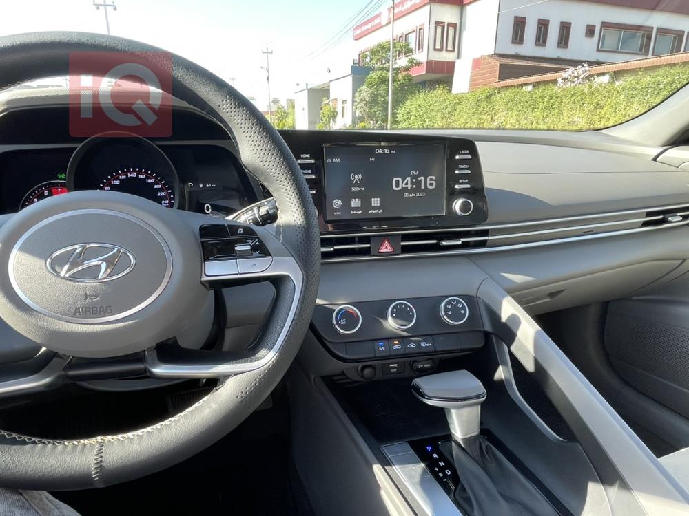 هیوندای ئەلەنترا